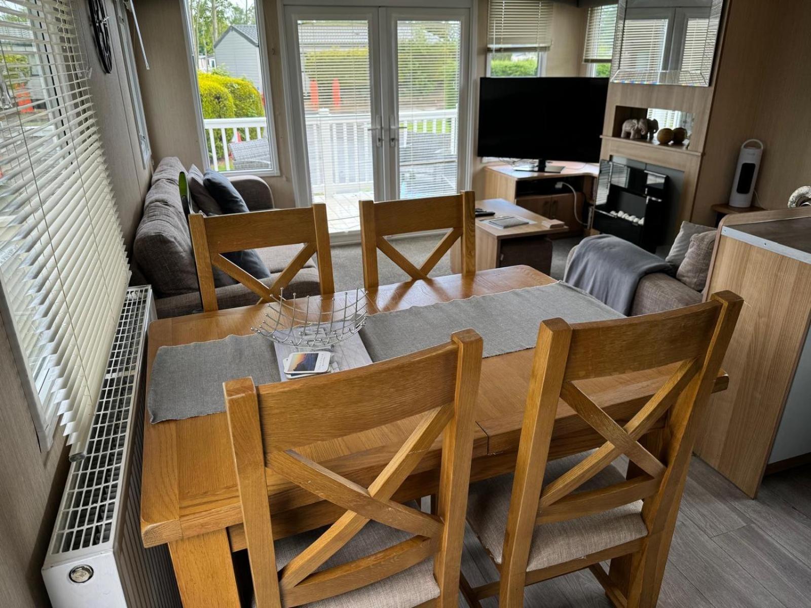 Prestige Static Caravan On 5 Star Holiday Park Cheswick  Esterno foto